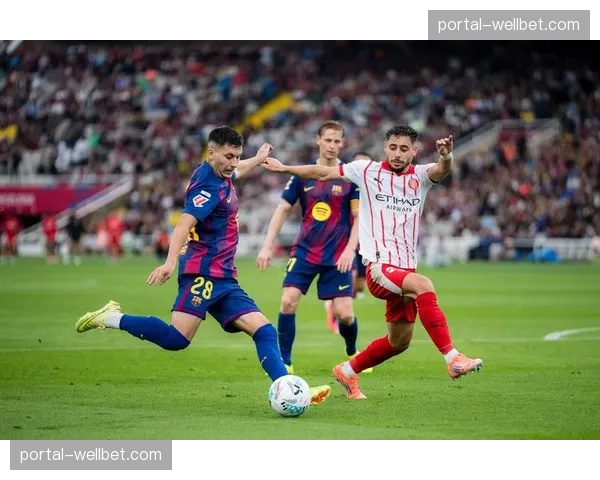 巴萨阿劳霍制胜头球解析：角球战术设计中的跑位掩护与起跳时机选择